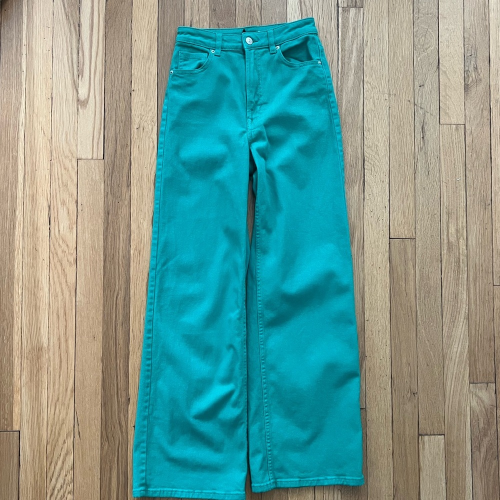 H&M Vibrant Green Wide-Leg, High-Waisted Jeans Size 4